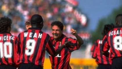  米兰双雄对决AC米兰笑到最后