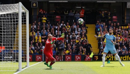  曼城客场大胜锁定半程冠军，展现统治力  