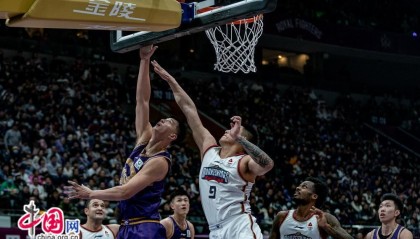  山东高速篮板碾压战胜北京控股男篮