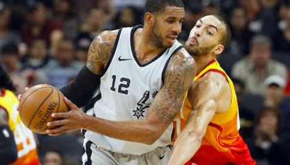  丘里奇单反神技，安特卫普站力克名将称雄