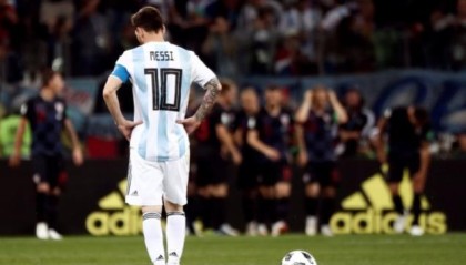  梅西领衔阿根廷勇夺世界杯冠军