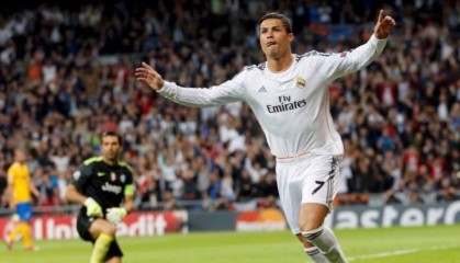  C罗梅开二度主宰比赛，葡萄牙晋级形势大好