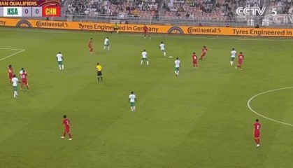  法国甲組足球聯賽呈现群雄逐鹿格局榜首多次易主