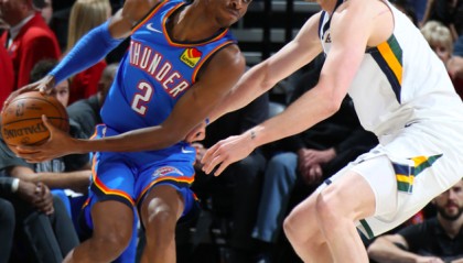  保罗双打搭档默契配合勇夺冠军