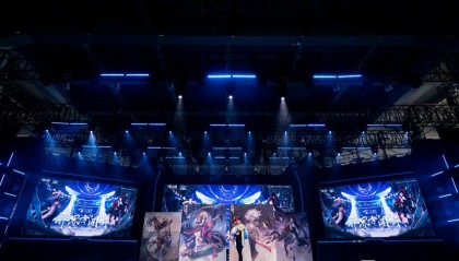  足球电竞跨界联动，虚拟竞技引爆新热度  