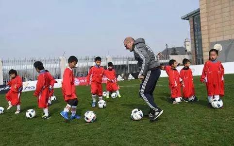  篮球青训体系改革，基层教练员培训启动