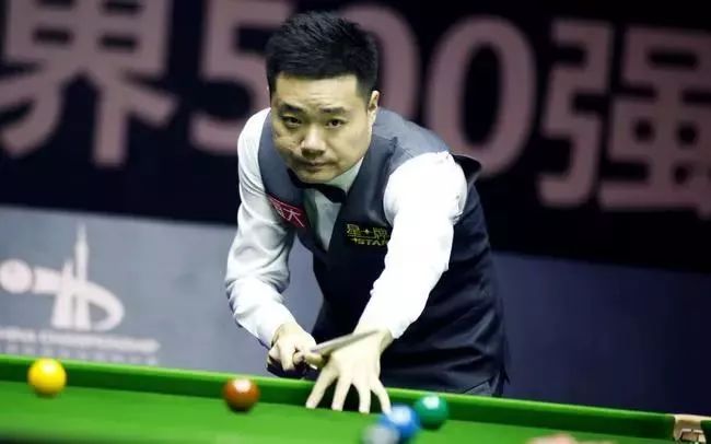  网坛老将宝刀未老，瓦林卡逆转进四强