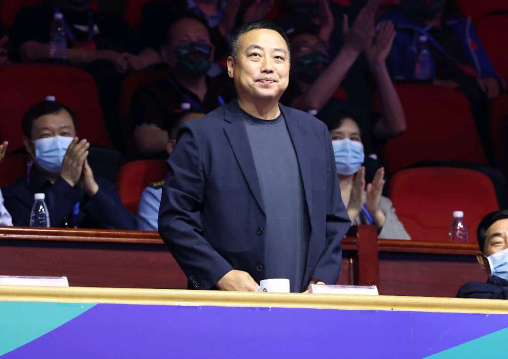  卢布列夫五盘鏖战险胜晋级决赛