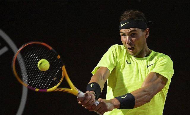  纳达尔强势归来，法网半决赛展王者风范