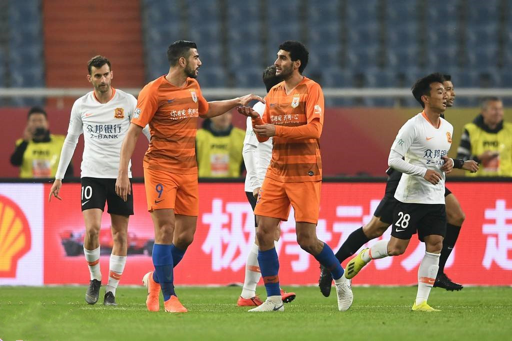  西甲射手榜竞争激烈多名前锋有望打破金靴纪录